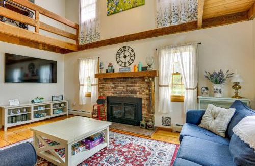 Greentown House | Hot Tub, Game Room Greentown Home Near State Park
