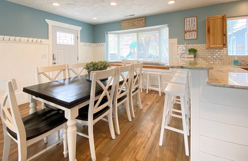 Garden City House | Hot Tub, Game Room, Only 2 Blocks from the Lake!