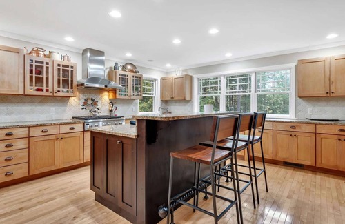 Quechee House | Hot Tub, Great Living Space | Fairbanks Haven