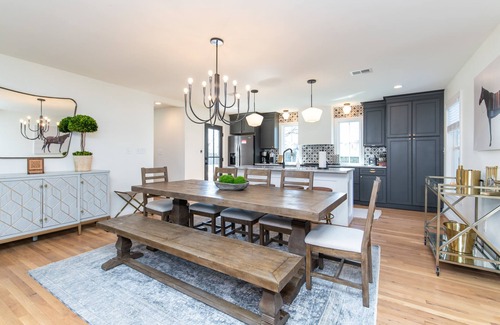 Lexington House | Hot Tub | Great Location | Patio | Grill | Ping Pong
