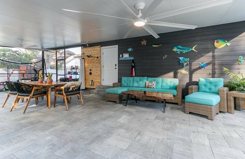 Sanford House | Hot Tub, Hammock, & Pool Oh My! The #Sanfording Pool House
