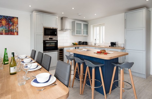 Old Bewick House | Hot Tub Haven, sleeps 8 in rural scenic Northumberland