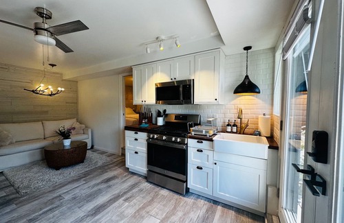 Mira Monte House | Hot Tub Haven w/Fire Table, Brand-New Remodel, Fenced Yard, Great Location