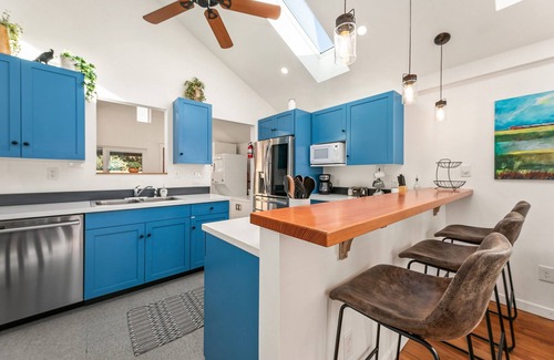 Old Town West House | Hot Tub Hideout | Old Town’s Best Group Stay