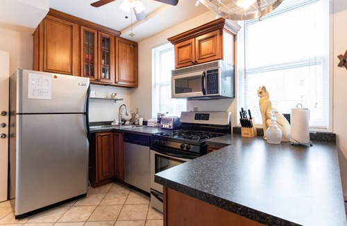 Deer Park House | Hot tub, Highlands-Restaurant Row Churchill Downs, Zoo, Bellarmine, Downtown
