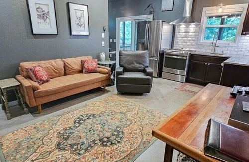 Eureka Springs Apartment | Hot Tub in the Woods, Fire Pit, Screened in Porch