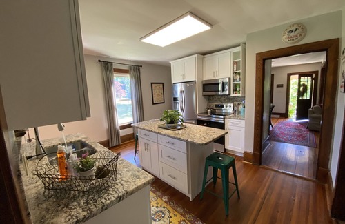 Montvale Other | HOT TUB-King Beds-Farm Stay fire-pit-Mountain views under Blue Ridge Parkway