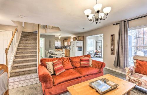 Albrightsville House | Hot Tub, Lake Access Serene Albrightsville Home!