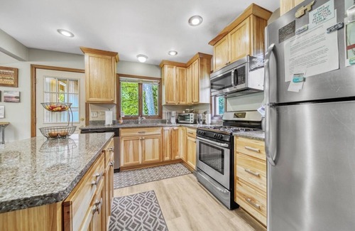 Fennville House | Hot Tub! Lake View! Fireplace! Lake Access! Dog Friendly! Close to Saugatuck!