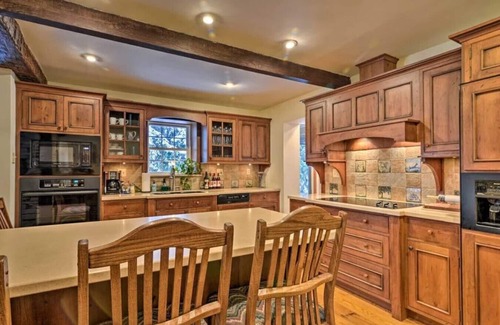 Champion Cabin | Hot Tub - Lux Laurel Highlands- The Mountain House