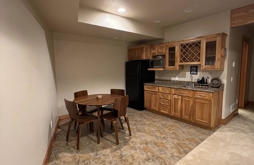 Brainerd House | HOT TUB Luxury Cabin on Mississippi River, Dock, Pool Table, Fishing, Fire Pits