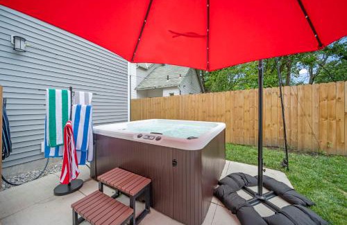 Columbus House | Hot Tub - Mins to Short North - Retro Game Room