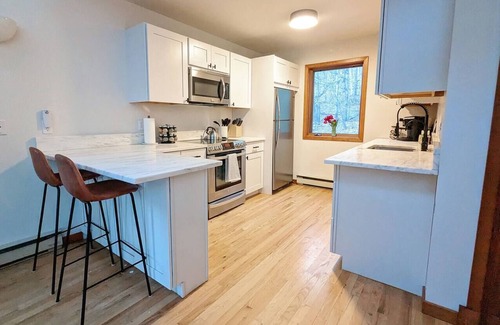 Jewett House | Hot tub! Modern Catskills Charmer - Hunter/Windham