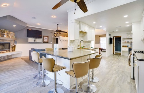 Ransom Canyon House | Hot Tub & Outdoor Kitchen: Ransom Canyon Paradise