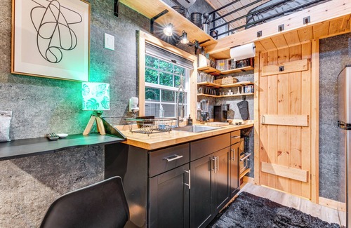Church Street Apartment | Hot Tub & Patio: Private Couple's Escape in ATL