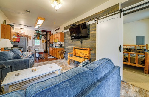 Adrian House | Hot Tub + Pet Friendly: Quiet French Creek Getaway