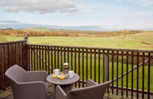 Penrith Apartment | Hot Tub | Pool | Superking Bed | Balcony | Views
