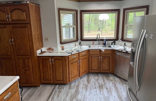Fayetteville Apartment | Hot Tub Private Gym Games