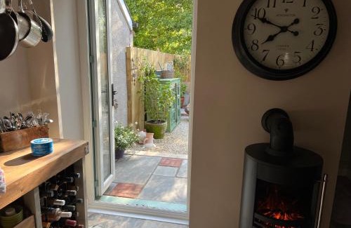 Abertillery House | Hot tub Retreat In The Valley's Of South Wales