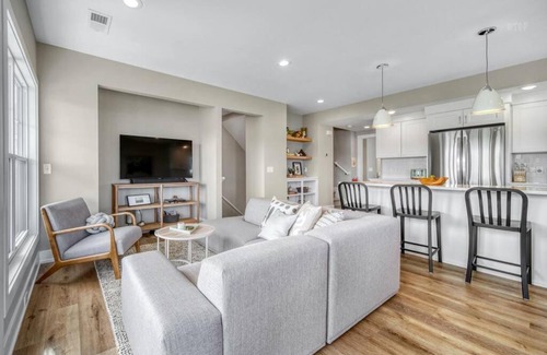 Douglas House | Hot Tub - Saugatuck/Douglas - Three Bedroom - Sleeps 8