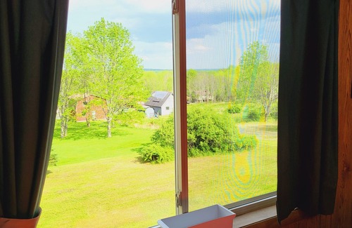 Lake Ariel House | Hot Tub Ski Gulf Luxury in Poconos Amenity Filled 5* Community!