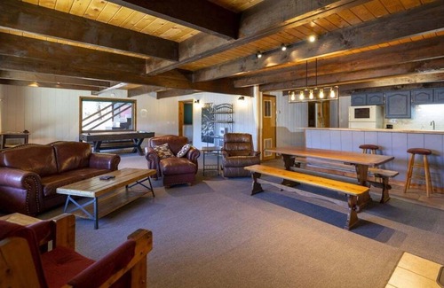 San Juan River Village Cabin | Hot Tub, Ski Wolf Creek, Fish San Juan River Village