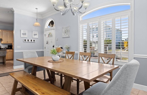 Bahama Beach House | Hot Tub, Sleeps 10, 1 block to beach access, Pets