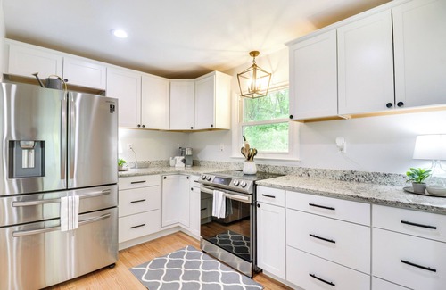 Afton Cottage | HOT TUB! Soak into the Heart of Nelson County /Hosted by Heather