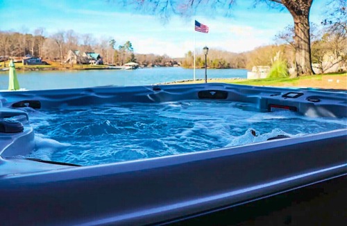 Dixie - Berryhill House | Hot Tub+Sparkling Pool+Gorgeous Views