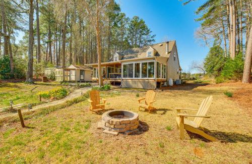 Deltaville House | Hot Tub, Sunrooms and Fire Pits Deltaville Home!