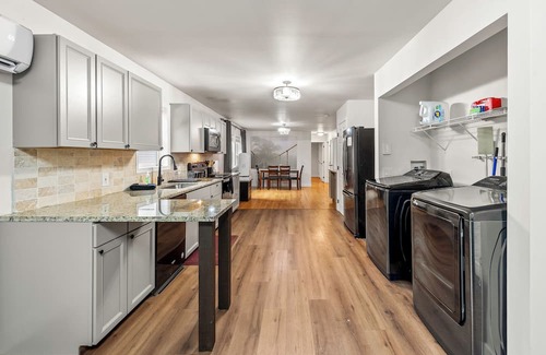 Briar Crest Woods House | Hot Tub & Theater Haven-Lake and Ski Retreat