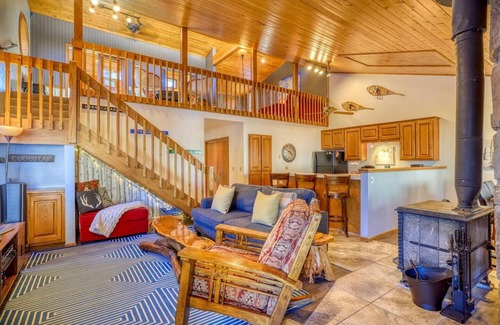 Pagosa Springs House | Hot Tub Tranquil Oasis Near the Lake