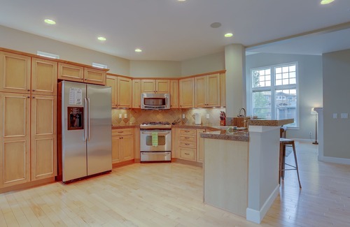 Southern Crossing House | Hot Tub, Updated, Outdoor Spaces, Steps to Old Mill and River