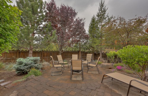 Southern Crossing House | Hot Tub, Updated, Outdoor Spaces, Steps to Old Mill and River