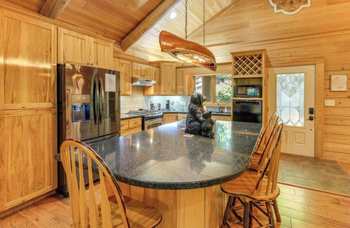 North Fork Township Cabin | Hot Tub & Views: 'Nature's Hideaway' in Zionville