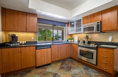North Central Hollywood House | HOT TUB! Waterfront, Pool, Paddle-Boards