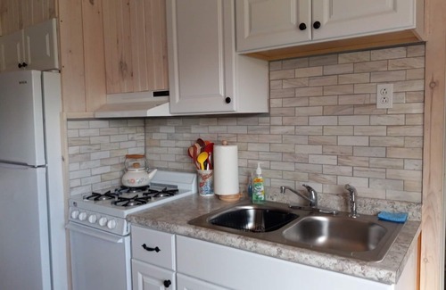 Dundee Cottage | Hot Tub, Winter rates, Lake View Cottage, Dog Friendly, Lake Access