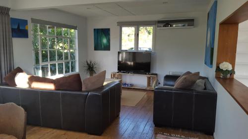 Hot Water Beach House | Hot Water Beach Surf Sound Cottage