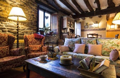 San Pelayo de Montija Hotel | Hotel Rural Zalama
