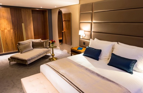 Lome Hotel | Hotel 2 Fevrier, Lome