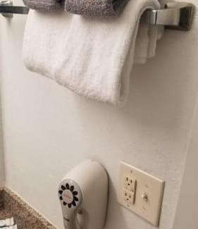 Stillwater Apartment | Hotel 2 Queen Beds Hotel Room 205 Wi-Fi Hot Tub Booking