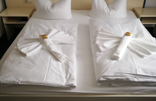 Burghausen-Rueckmarsdorf Hotel | Hotel 3 Linden