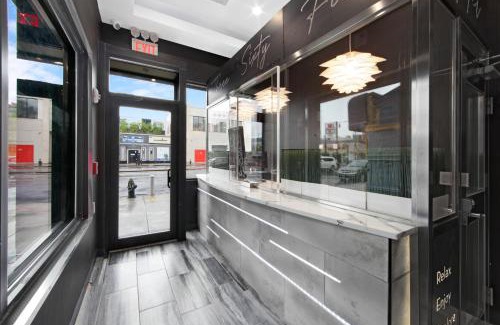 Mott Haven Hotel | Hotel 365 Bronx - Yankee Stadium