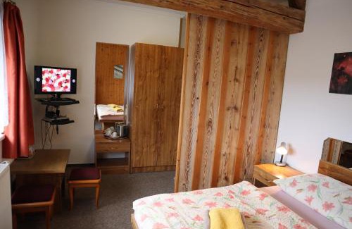 Frystak Hotel | Hotel 66