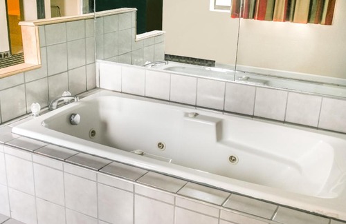 Vienna Hotel | Hotel 7 Inn Vienna