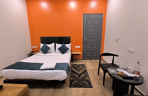 Pashim Vihar Hotel | Hotel 7 Star