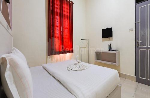 Parapat Hotel | Hotel 78 Parapat Mitra RedDoorz