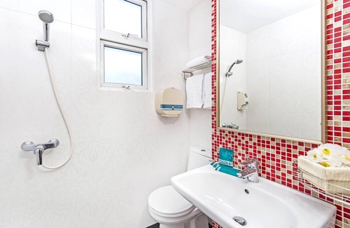 Hougang Hotel | Hotel 81 Kovan