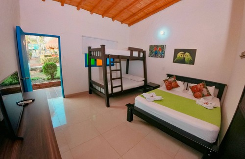 Santa Fe de Antioquia Hotel | Hotel Acuarela del Rio