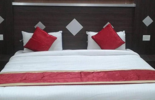 Katra Hotel | Hotel Adarsh Palace by Geetanjali Group of Hotels